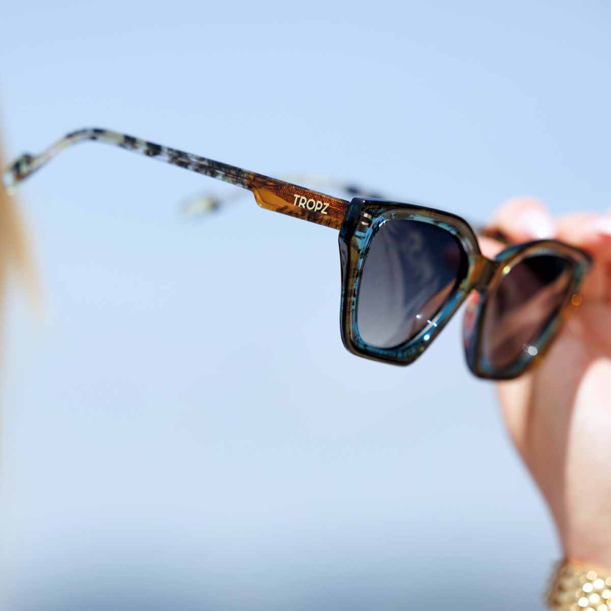 lunettes-de-soleil-femme-vdi-optique-N.5-SP-LAGOON