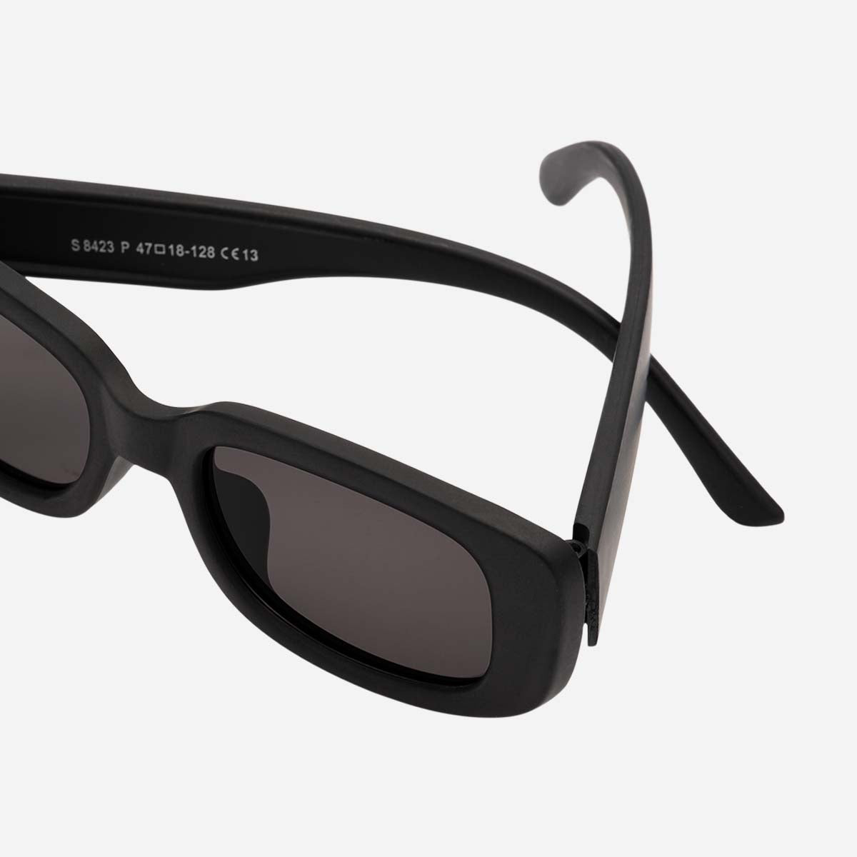 lunettes-de-soleil-enfant-vintage-rectangulaire-noir-vente-a-domicile-LOLA-BLACK