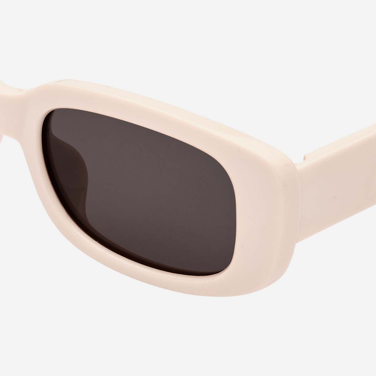 lunettes-de-soleil-enfant-6-ans-vintage-vente-a-domicile-LOLA-IVORY