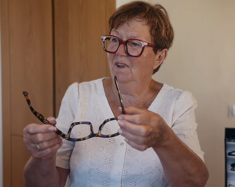 JE DEVIENS CONSEILLER.ÈRE POUR UN CRÉATEUR DE LUNETTES