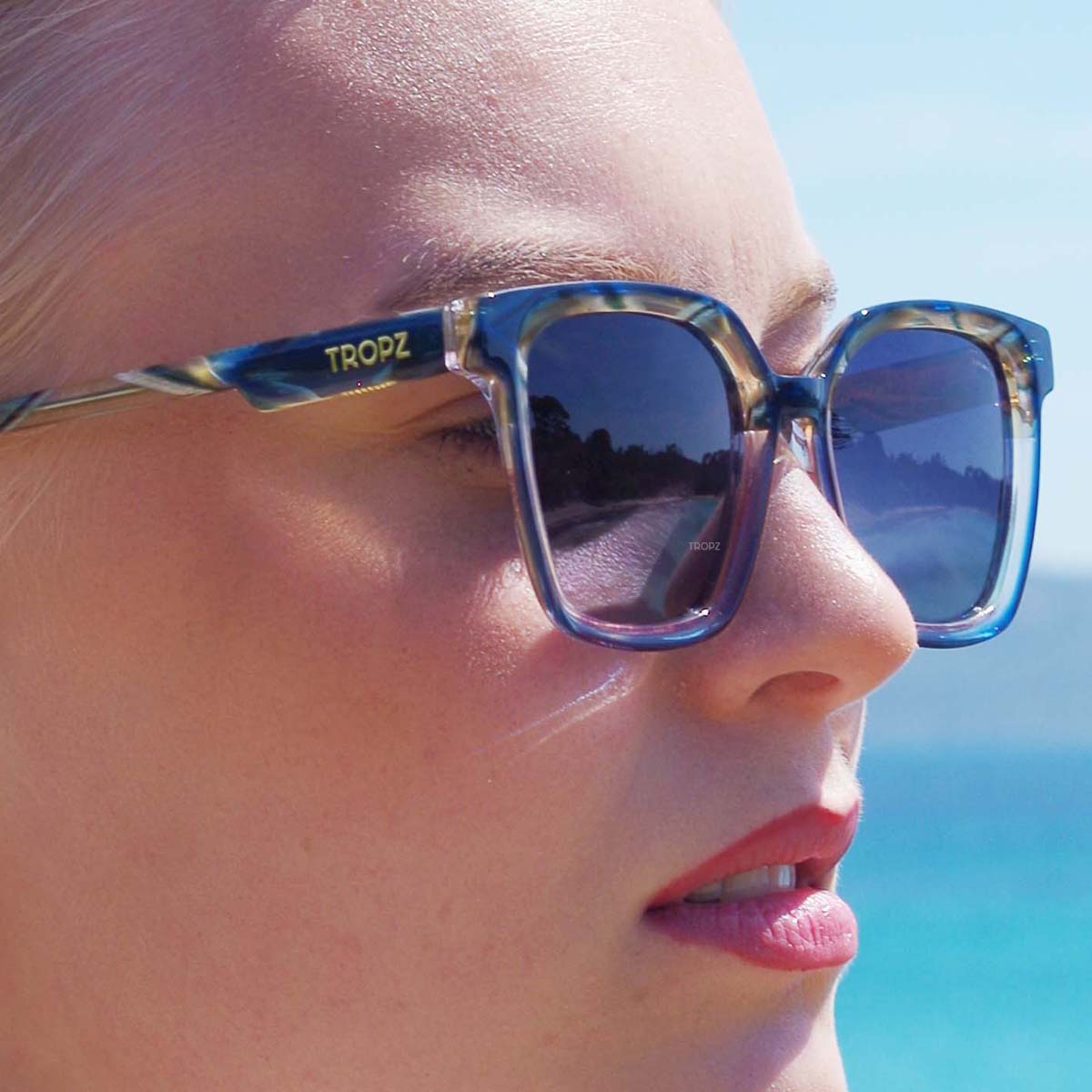 N°20 Lunettes de soleil