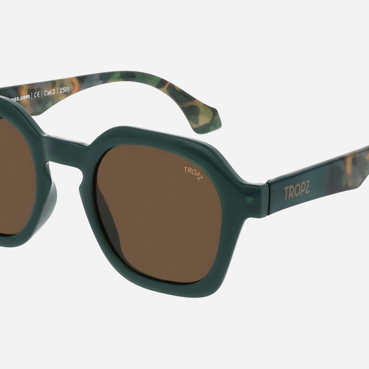 Lunettes-de-soleil-vente-domicile-vert-carree-tendance