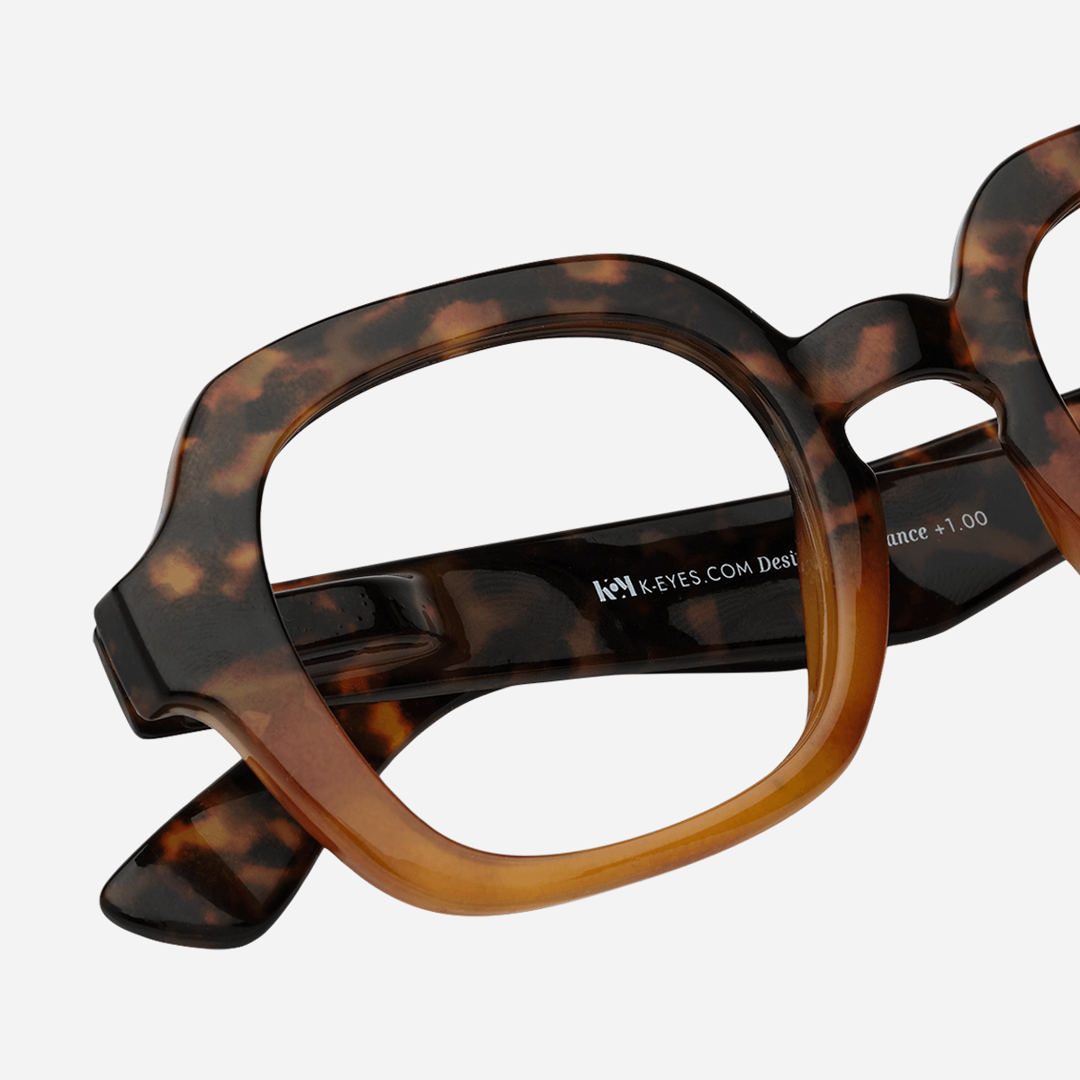 lunettes-loupe-de-lecture-femme-originales-vente-directe-T39_TERRA